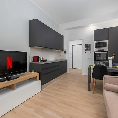 Apartment Centro Xl Home,family,free Parking Monza